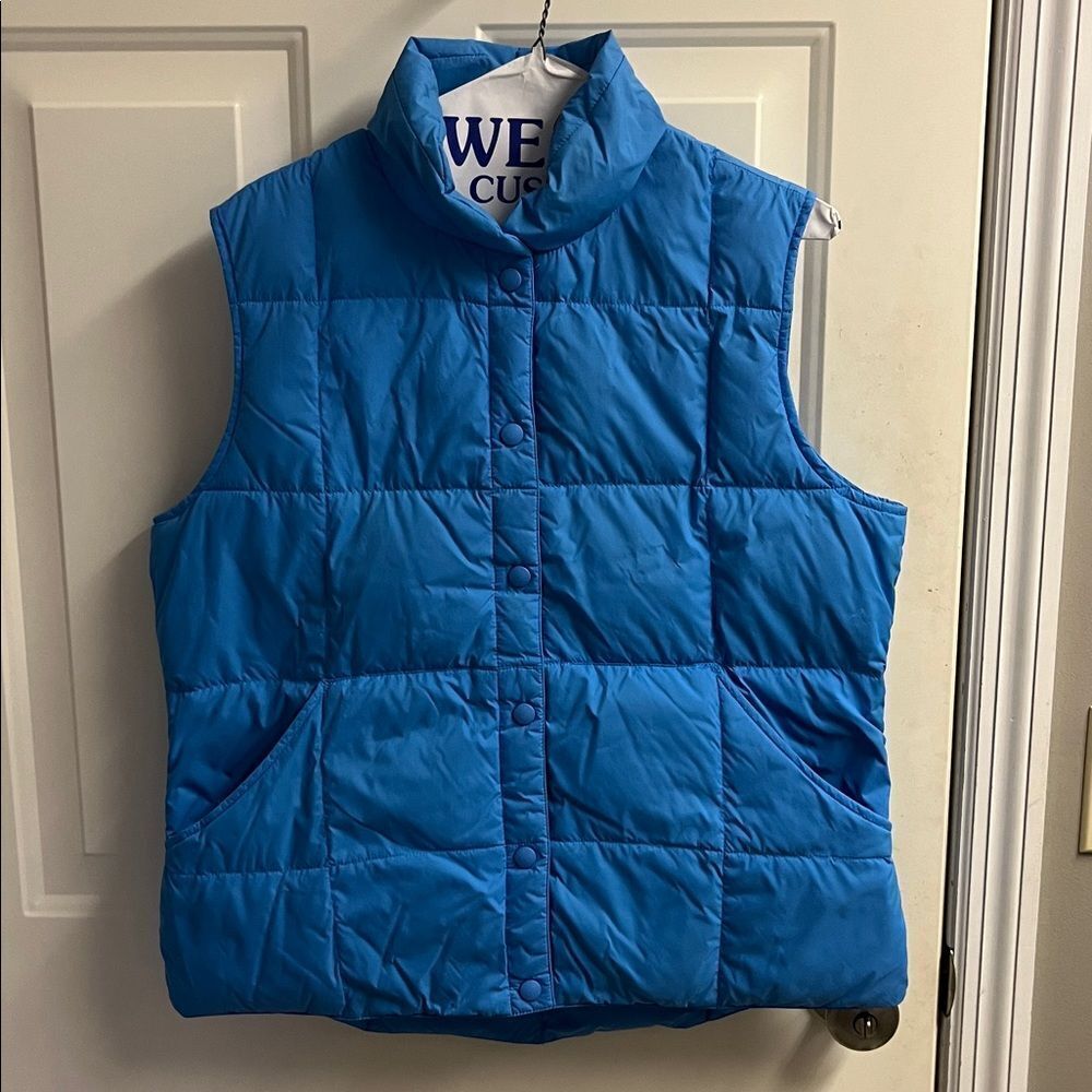 Land’s End Women’s Blue Goose Down Snap Puffer Vest- M (8-10)